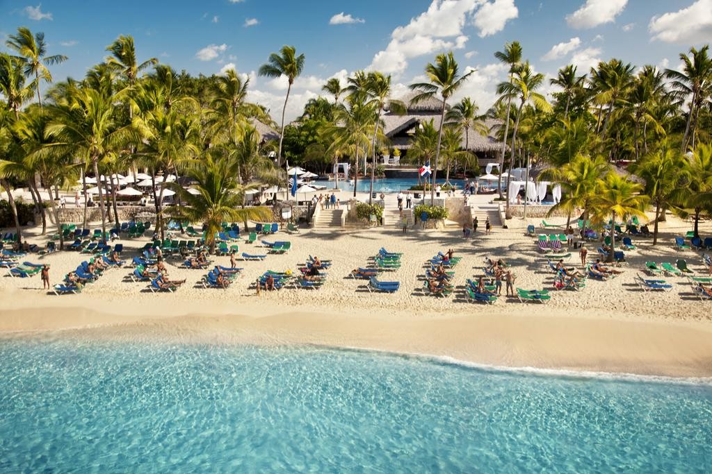 viva dominicus beach